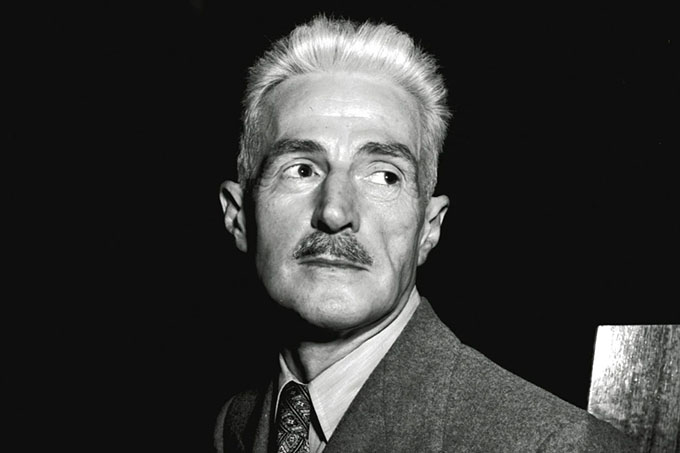 Novelist Dashiell Hammett, author of “The Maltese Falcon” appears in New York on Nov. 7, 1947. (AP Photo/EF, File)